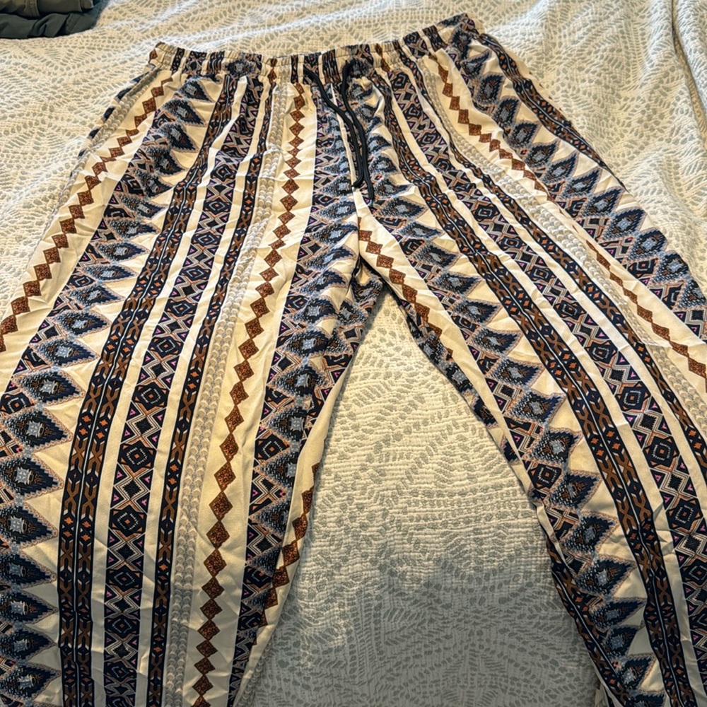 Print flowy jogger style pants